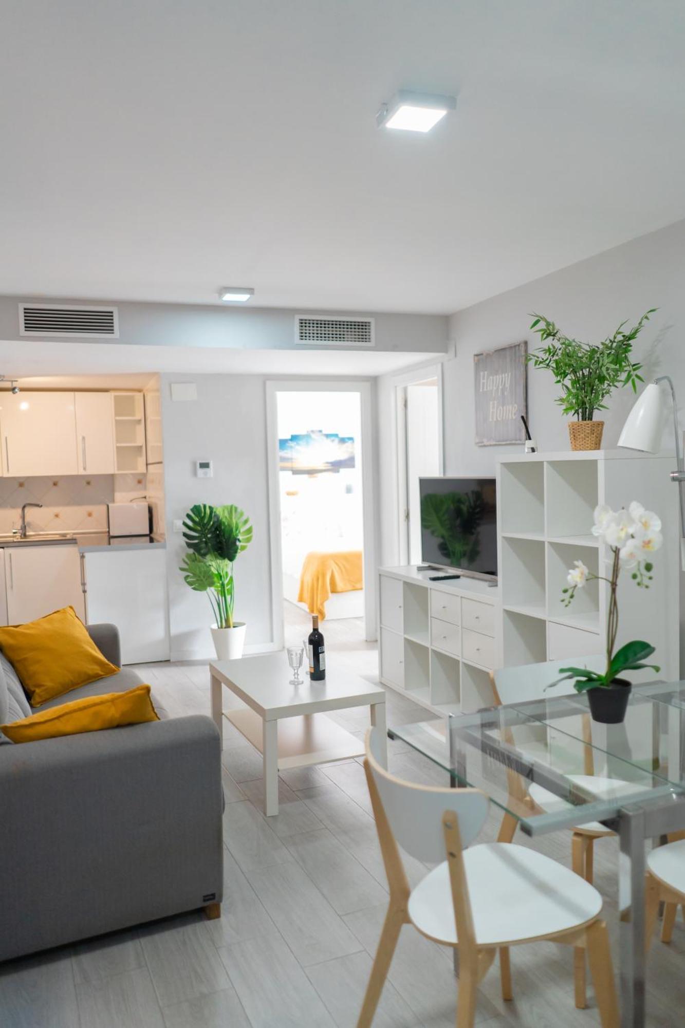 3 Rooms Y 3 Baths Y Aparcamiento Catedral Малага Екстериор снимка