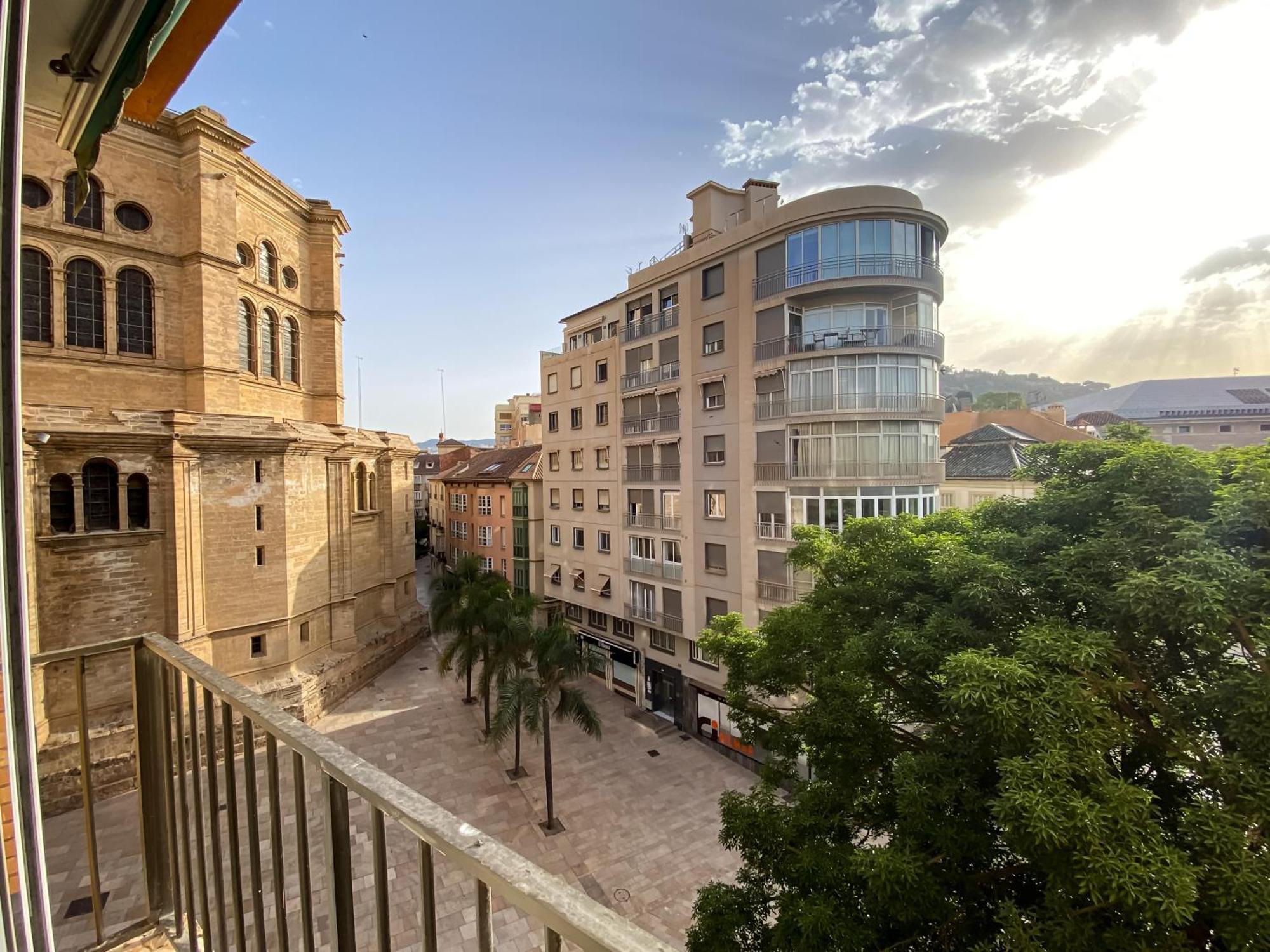 3 Rooms Y 3 Baths Y Aparcamiento Catedral Малага Екстериор снимка