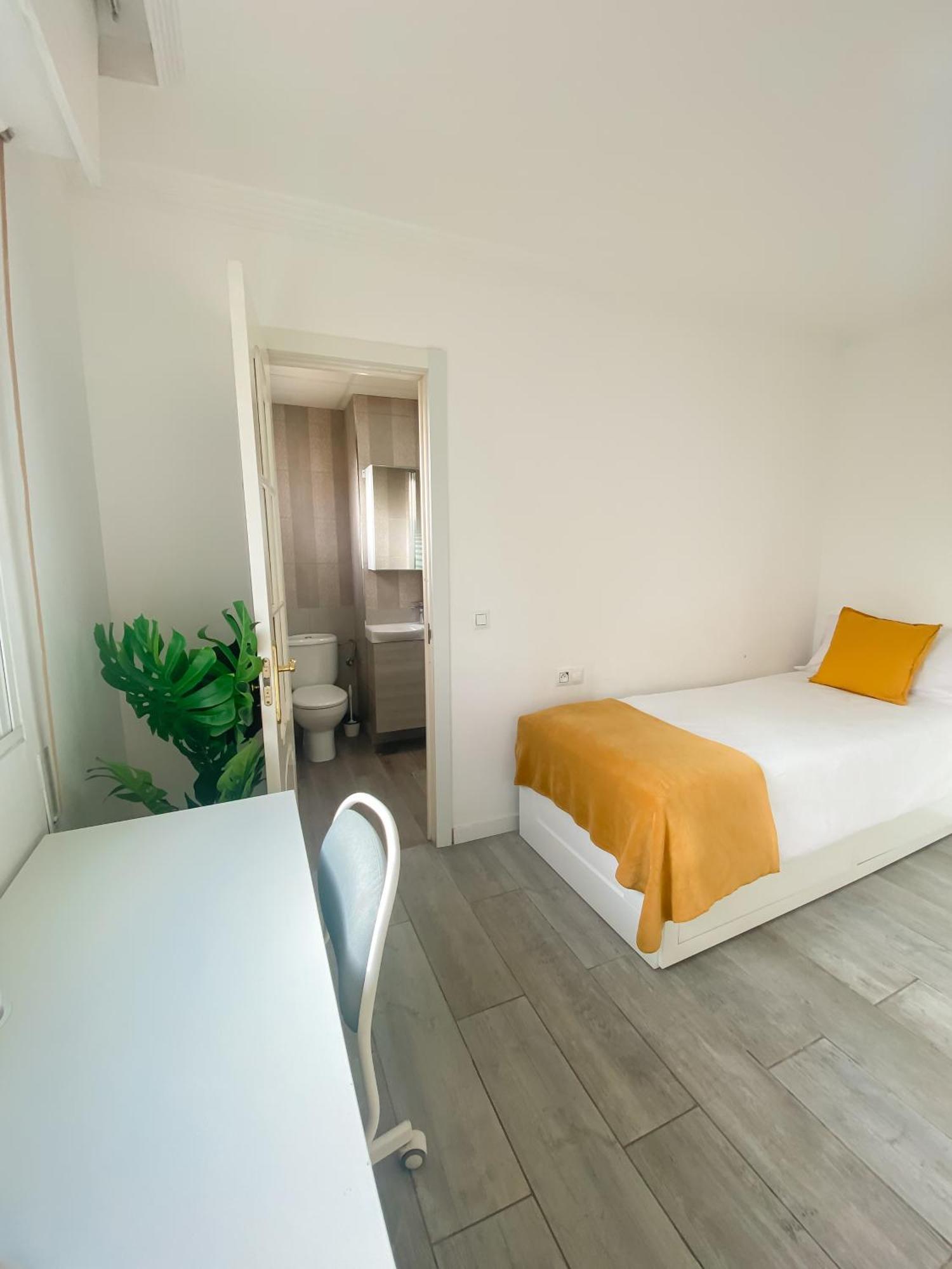 3 Rooms Y 3 Baths Y Aparcamiento Catedral Малага Екстериор снимка